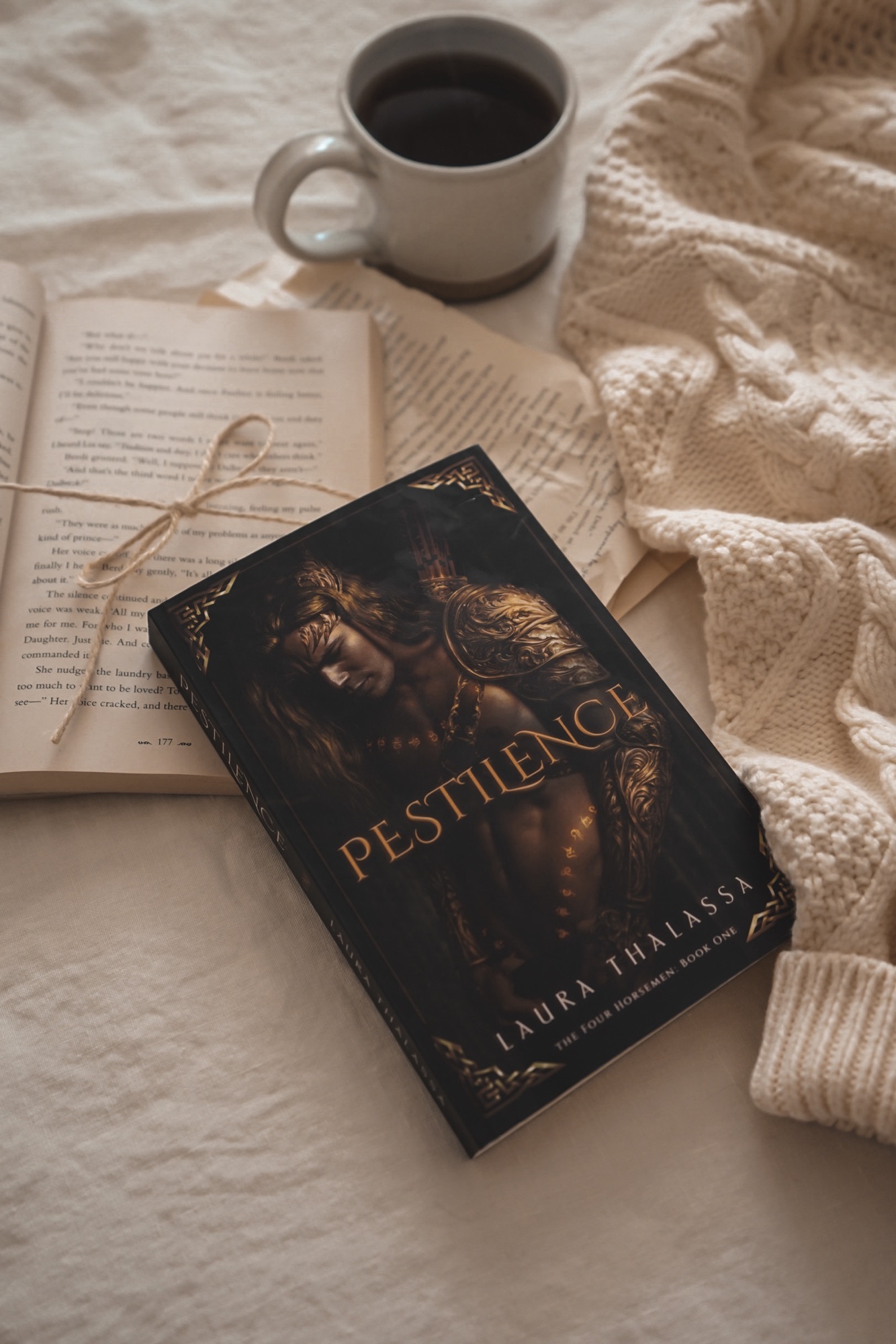 Pestilence (The Four Horsemen #1) by Laura Thalassa